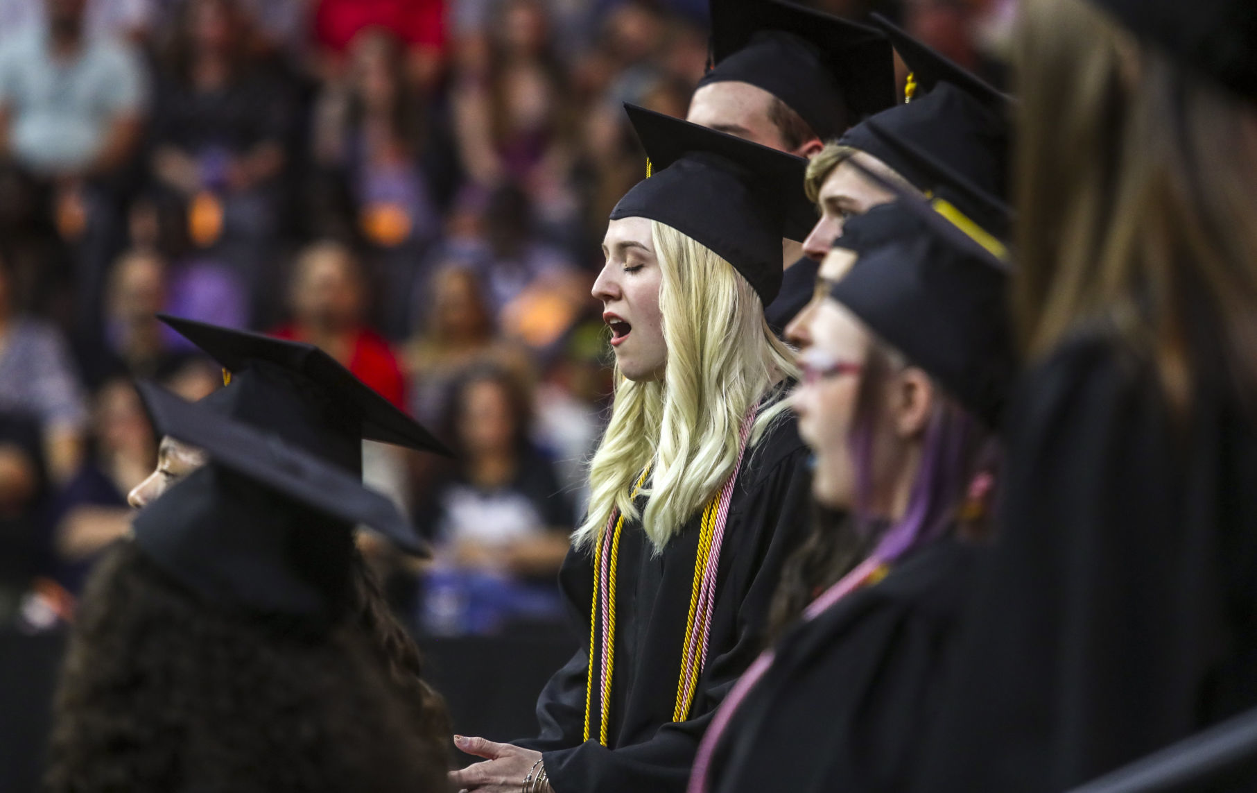 060219-mda-nws-uthsgrad-007